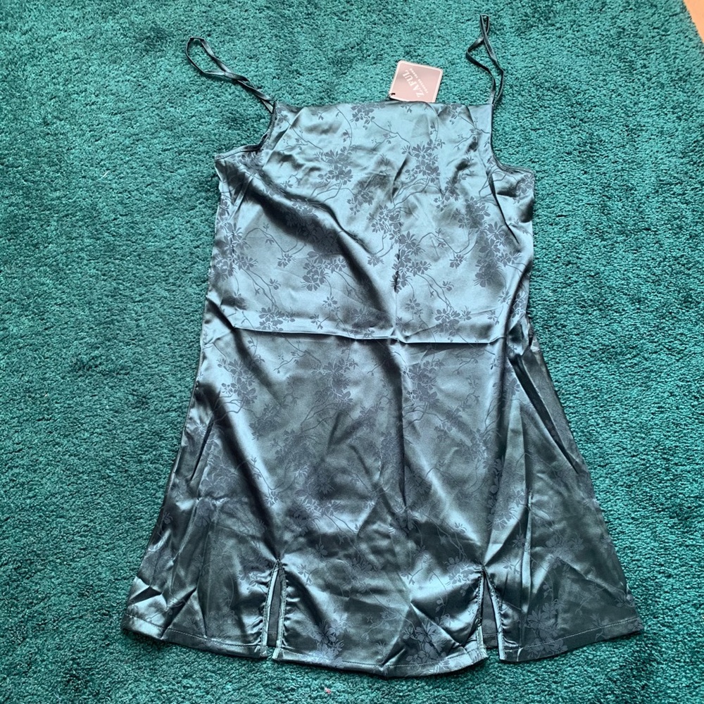 NWT Zaful silk dress